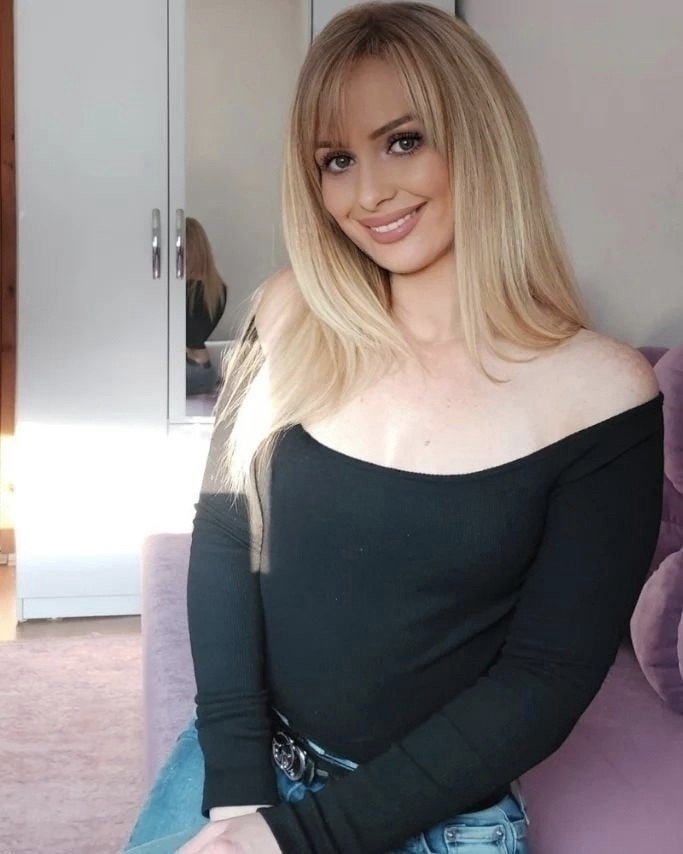 İstanbul Vip Escort Kezban Seni Evde Bekliyor